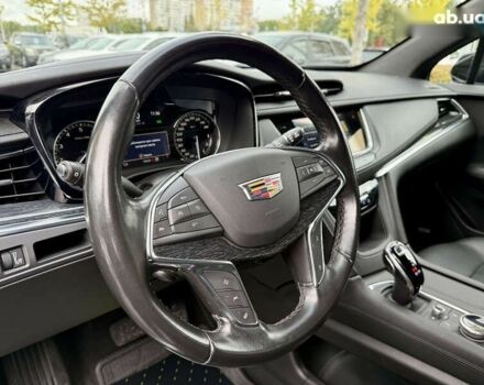 Кадиллак XT5, объемом двигателя 2 л и пробегом 95 тыс. км за 22500 $, фото 28 на Automoto.ua
