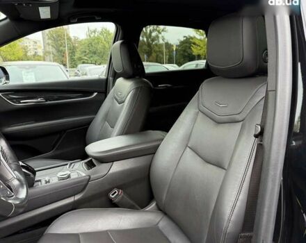 Кадиллак XT5, объемом двигателя 2 л и пробегом 95 тыс. км за 22500 $, фото 24 на Automoto.ua
