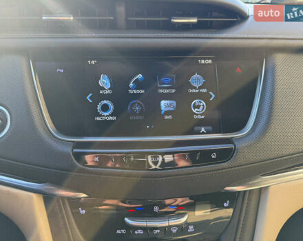 Сірий Каділак XT5, об'ємом двигуна 3.65 л та пробігом 50 тис. км за 18500 $, фото 10 на Automoto.ua