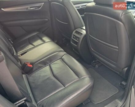Сірий Каділак XT5, об'ємом двигуна 3.65 л та пробігом 151 тис. км за 20550 $, фото 15 на Automoto.ua