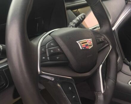 Сірий Каділак XT5, об'ємом двигуна 3.6 л та пробігом 33 тис. км за 19500 $, фото 13 на Automoto.ua