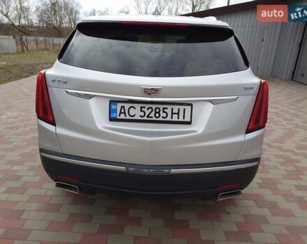 Сірий Каділак XT5, об'ємом двигуна 3.6 л та пробігом 155 тис. км за 19450 $, фото 7 на Automoto.ua