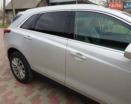 Сірий Каділак XT5, об'ємом двигуна 3.6 л та пробігом 155 тис. км за 19450 $, фото 6 на Automoto.ua