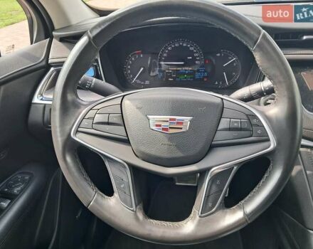 Сірий Каділак XT5, об'ємом двигуна 3.65 л та пробігом 151 тис. км за 20550 $, фото 13 на Automoto.ua