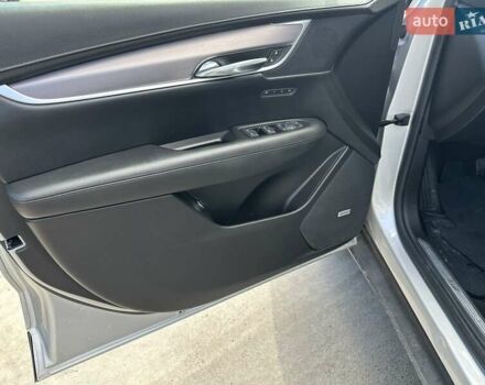 Серый Кадиллак XT5, объемом двигателя 3.6 л и пробегом 109 тыс. км за 25700 $, фото 9 на Automoto.ua