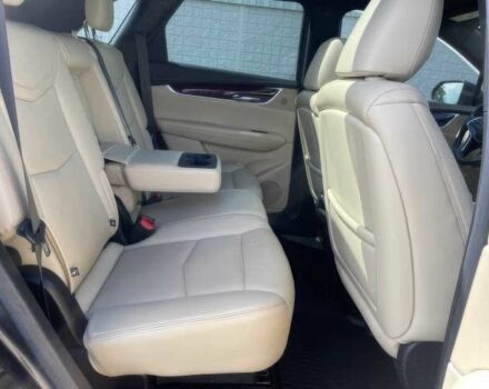 Сірий Каділак XT5, об'ємом двигуна 3.6 л та пробігом 46 тис. км за 6200 $, фото 13 на Automoto.ua