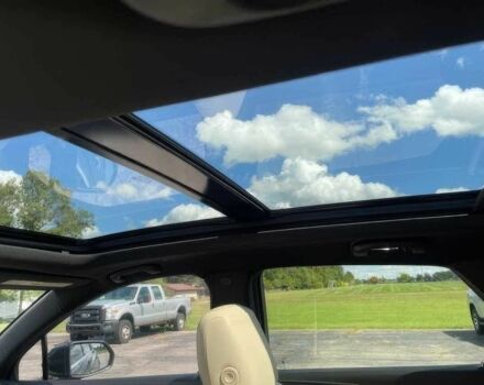 Сірий Каділак XT5, об'ємом двигуна 3.6 л та пробігом 46 тис. км за 6200 $, фото 12 на Automoto.ua