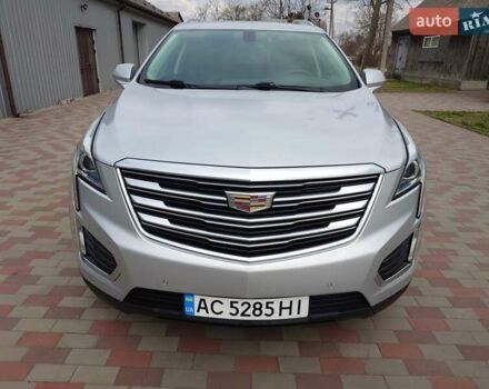 Сірий Каділак XT5, об'ємом двигуна 3.6 л та пробігом 155 тис. км за 19450 $, фото 1 на Automoto.ua