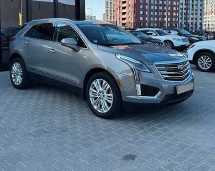 Серый Кадиллак XT5, объемом двигателя 3.6 л и пробегом 96 тыс. км за 17900 $, фото 1 на Automoto.ua