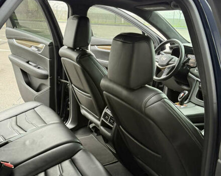 Синий Кадиллак XT5, объемом двигателя 3.65 л и пробегом 100 тыс. км за 21500 $, фото 19 на Automoto.ua