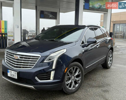 Синий Кадиллак XT5, объемом двигателя 3.65 л и пробегом 100 тыс. км за 21500 $, фото 1 на Automoto.ua