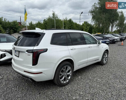 Белый Кадиллак XT6, объемом двигателя 3.64 л и пробегом 33 тыс. км за 32500 $, фото 2 на Automoto.ua