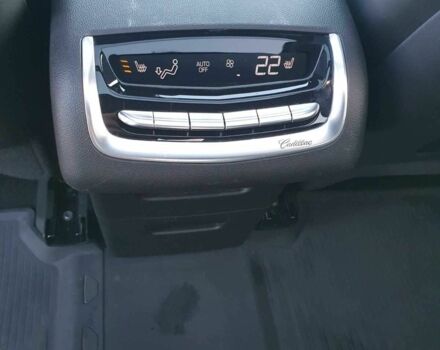 Белый Кадиллак XT6, объемом двигателя 3.6 л и пробегом 33 тыс. км за 32000 $, фото 6 на Automoto.ua