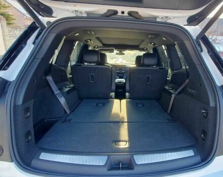 Белый Кадиллак XT6, объемом двигателя 3.6 л и пробегом 33 тыс. км за 32000 $, фото 17 на Automoto.ua
