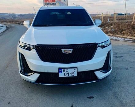 Белый Кадиллак XT6, объемом двигателя 3.6 л и пробегом 33 тыс. км за 32000 $, фото 1 на Automoto.ua