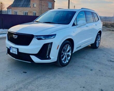 Белый Кадиллак XT6, объемом двигателя 3.6 л и пробегом 33 тыс. км за 32000 $, фото 1 на Automoto.ua