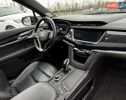 Черный Кадиллак XT6, объемом двигателя 3.6 л и пробегом 162 тыс. км за 25700 $, фото 26 на Automoto.ua