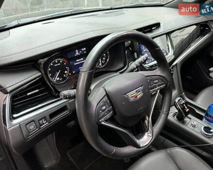 Черный Кадиллак XT6, объемом двигателя 3.65 л и пробегом 17 тыс. км за 36000 $, фото 9 на Automoto.ua