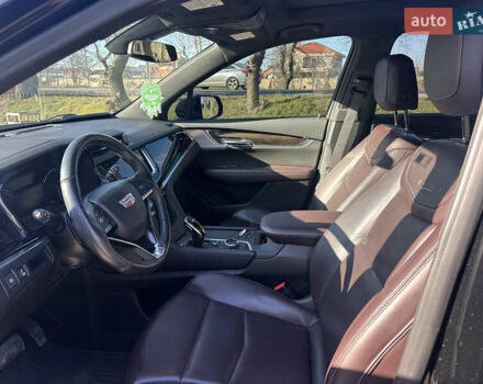 Черный Кадиллак XT6, объемом двигателя 3.6 л и пробегом 66 тыс. км за 25900 $, фото 7 на Automoto.ua