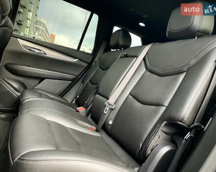 Кадиллак XT6 2021 в Киеве на Automoto.ua Черный Кадиллак XT6, объемом двигателя 2 л и пробегом 82 тыс. км за 39900 $, фото 27 на Automoto.ua
