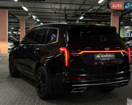Кадиллак XT6 2021 в Киеве на Automoto.ua Черный Кадиллак XT6, объемом двигателя 2 л и пробегом 82 тыс. км за 39900 $, фото 17 на Automoto.ua