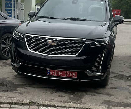 Черный Кадиллак XT6, объемом двигателя 3.65 л и пробегом 57 тыс. км за 43700 $, фото 1 на Automoto.ua