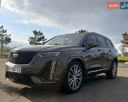 Коричневий Каділак XT6, об'ємом двигуна 3.6 л та пробігом 246 тис. км за 32000 $, фото 8 на Automoto.ua