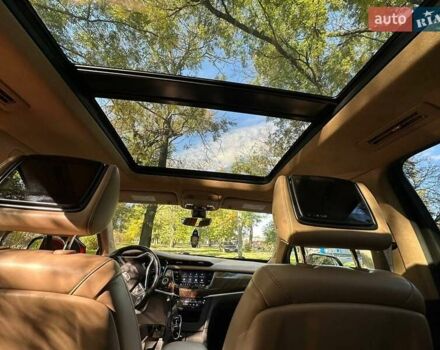 Красный Кадиллак XT6, объемом двигателя 3.6 л и пробегом 72 тыс. км за 37000 $, фото 1 на Automoto.ua