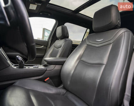 Серый Кадиллак XT6, объемом двигателя 3.65 л и пробегом 124 тыс. км за 29000 $, фото 22 на Automoto.ua
