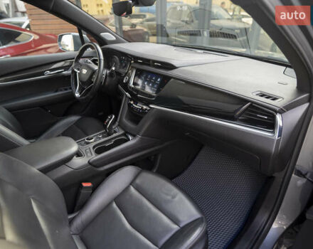 Серый Кадиллак XT6, объемом двигателя 3.65 л и пробегом 124 тыс. км за 29000 $, фото 42 на Automoto.ua