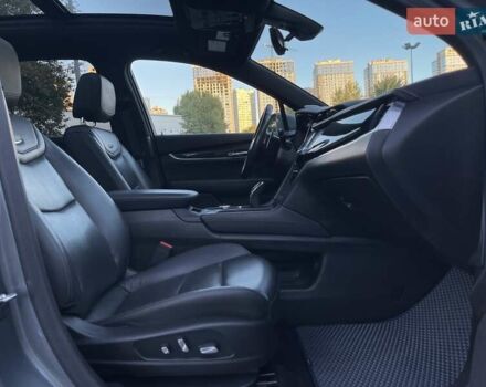 Серый Кадиллак XT6, объемом двигателя 3.65 л и пробегом 134 тыс. км за 29000 $, фото 31 на Automoto.ua