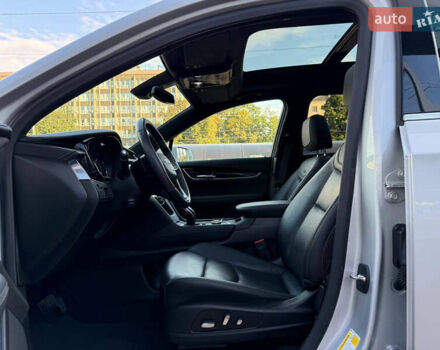 Серый Кадиллак XT6, объемом двигателя 3.6 л и пробегом 23 тыс. км за 28700 $, фото 9 на Automoto.ua