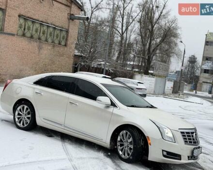 Білий Каділак ХТС, об'ємом двигуна 3.56 л та пробігом 165 тис. км за 9799 $, фото 9 на Automoto.ua