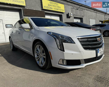 Білий Каділак ХТС, об'ємом двигуна 3.65 л та пробігом 163 тис. км за 17990 $, фото 25 на Automoto.ua