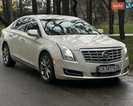 Білий Каділак ХТС, об'ємом двигуна 3.56 л та пробігом 130 тис. км за 12000 $, фото 1 на Automoto.ua