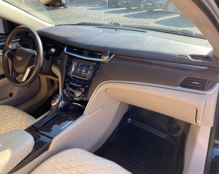 Черный Кадиллак ХТС, объемом двигателя 3.6 л и пробегом 180 тыс. км за 16600 $, фото 8 на Automoto.ua