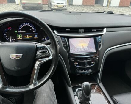 Черный Кадиллак ХТС, объемом двигателя 3.6 л и пробегом 330 тыс. км за 13000 $, фото 5 на Automoto.ua