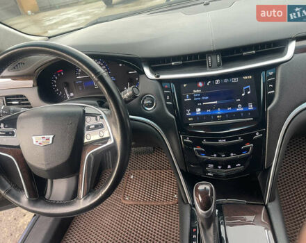 Черный Кадиллак ХТС, объемом двигателя 3.56 л и пробегом 275 тыс. км за 15600 $, фото 22 на Automoto.ua