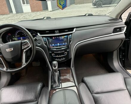 Черный Кадиллак ХТС, объемом двигателя 3.6 л и пробегом 330 тыс. км за 13000 $, фото 4 на Automoto.ua