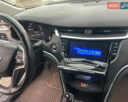 Черный Кадиллак ХТС, объемом двигателя 3.56 л и пробегом 275 тыс. км за 15600 $, фото 37 на Automoto.ua