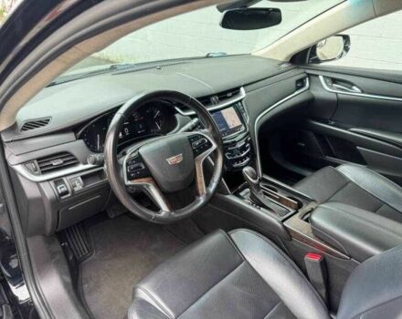 Черный Кадиллак ХТС, объемом двигателя 3.6 л и пробегом 65 тыс. км за 2300 $, фото 5 на Automoto.ua