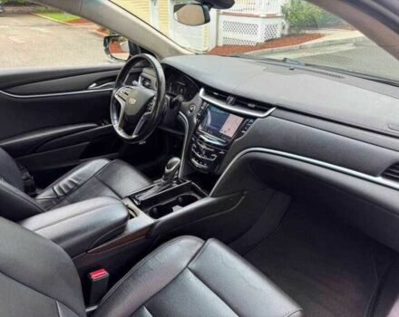 Черный Кадиллак ХТС, объемом двигателя 3.6 л и пробегом 65 тыс. км за 2300 $, фото 6 на Automoto.ua