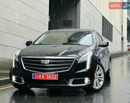 Черный Кадиллак ХТС, объемом двигателя 3.6 л и пробегом 95 тыс. км за 16999 $, фото 2 на Automoto.ua