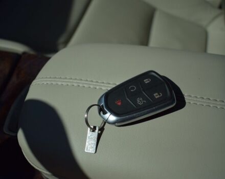 Червоний Каділак ХТС, об'ємом двигуна 3.6 л та пробігом 69 тис. км за 15800 $, фото 22 на Automoto.ua