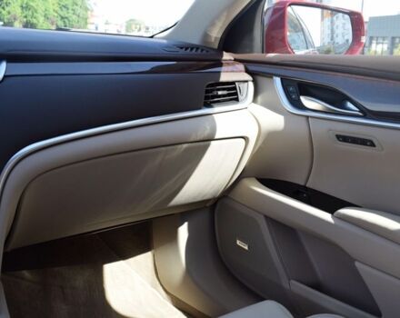 Червоний Каділак ХТС, об'ємом двигуна 3.6 л та пробігом 69 тис. км за 15800 $, фото 20 на Automoto.ua