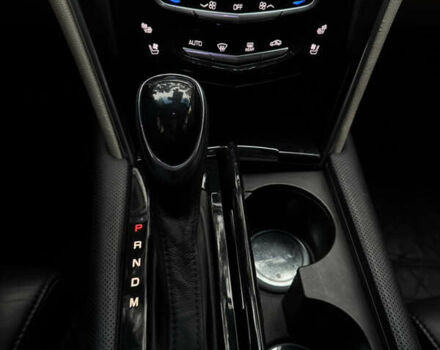 Серый Кадиллак ХТС, объемом двигателя 3.6 л и пробегом 229 тыс. км за 15900 $, фото 24 на Automoto.ua