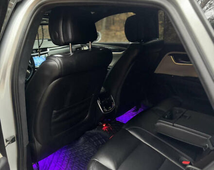 Серый Кадиллак ХТС, объемом двигателя 3.6 л и пробегом 229 тыс. км за 15900 $, фото 18 на Automoto.ua