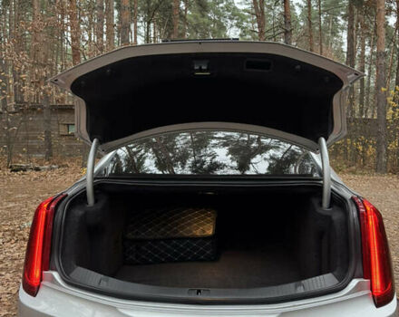 Серый Кадиллак ХТС, объемом двигателя 3.6 л и пробегом 229 тыс. км за 15900 $, фото 19 на Automoto.ua