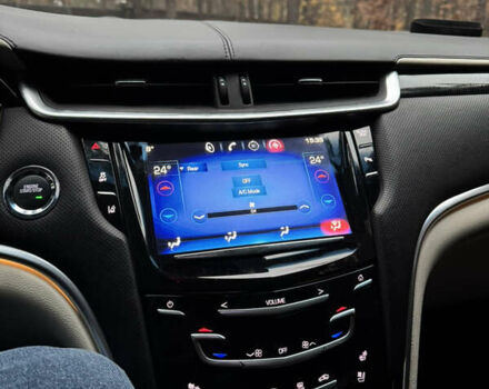 Серый Кадиллак ХТС, объемом двигателя 3.6 л и пробегом 229 тыс. км за 15900 $, фото 23 на Automoto.ua