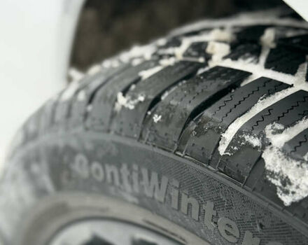 Сірий Каділак ХТС, об'ємом двигуна 3.56 л та пробігом 231 тис. км за 15900 $, фото 48 на Automoto.ua